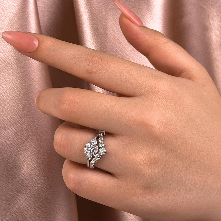 Rodiffy Moissanite 1.2 Ct Round Cut/ 4.0Ct Heart Cut White Gold Wedding Ring Set