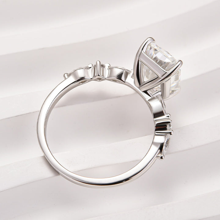Rodiffy Moissanite 2.5Ct～3.5 Ct Radiant Cut White Gold Travel Ring For Women