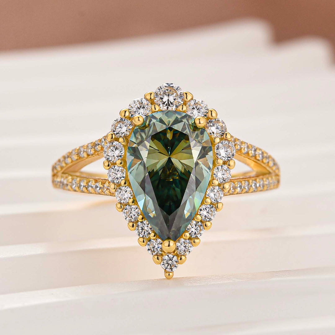 Moissanite 2.5Ct Green Pear Cut Vintage Halo Split Shank Ring For Daily Wear