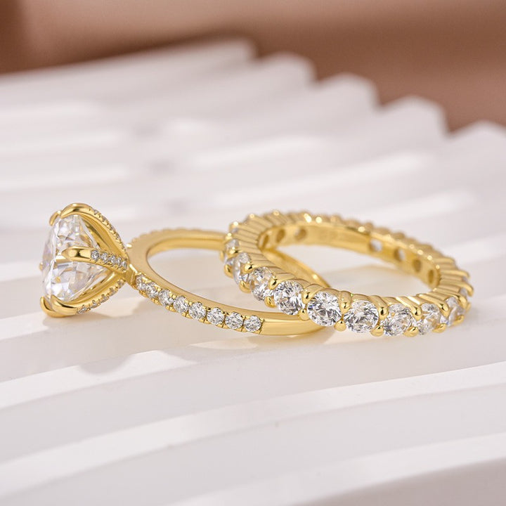 Moissanite 2.0Ct~4.0Ct Round Cut Yellow Gold Wedding Ring Set