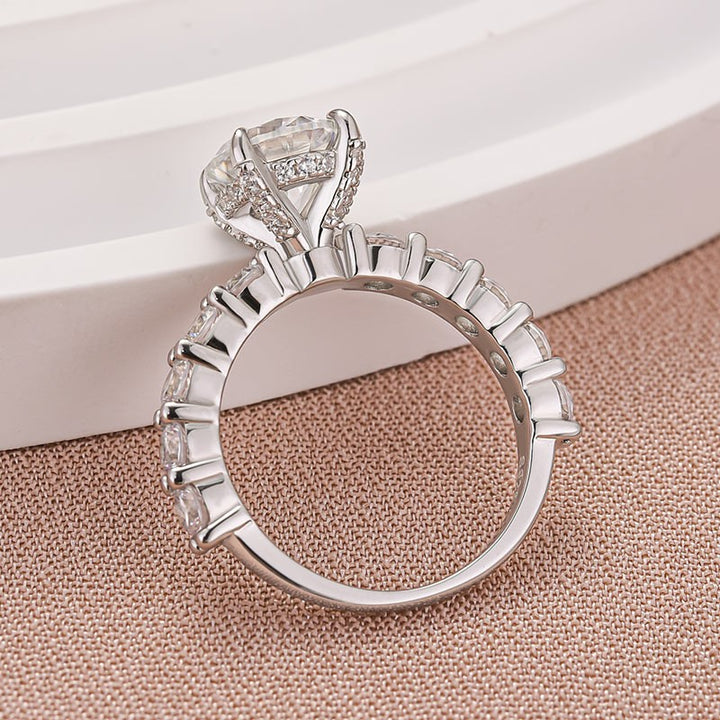 Rodiffy Moissanite 2.0Ct Round White Gold White/Green Stone Engagement Ring