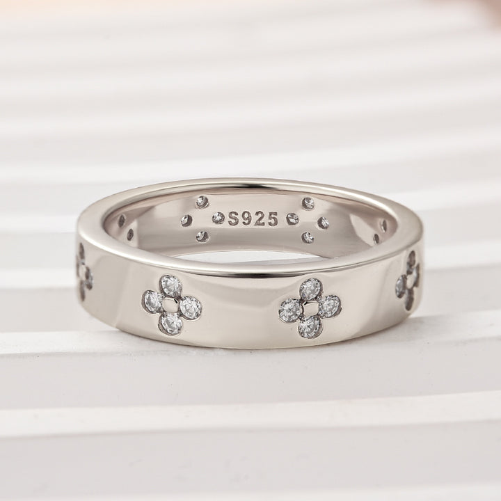 Rodiffy Moissanite White Gold Clover Wide Wedding Band