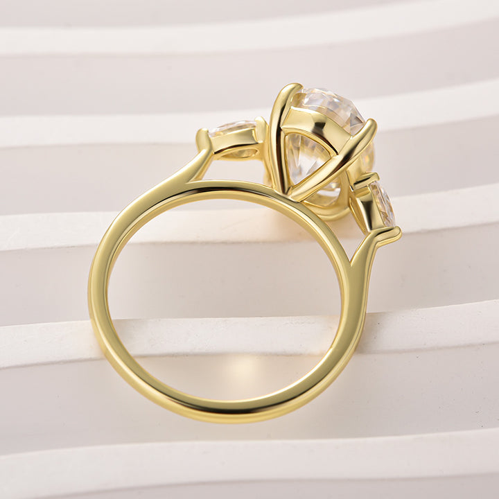 Rodiffy Moissanite 4.0 Ct Oval Cut Yellow Gold Promise Ring