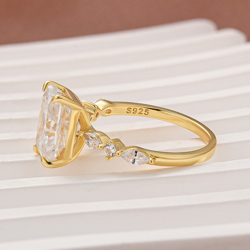 Moissanite 3.5 Ct Radiant Cut Yellow Gold Travel Ring For Women
