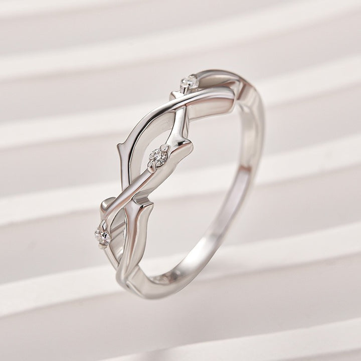 Moissanite Twig Round Cut White Gold Travel Ring In Sterling Silver