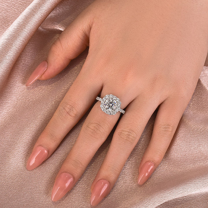 Moissanite 2.0 Ct Halo Round Cut White Gold Engagement Ring