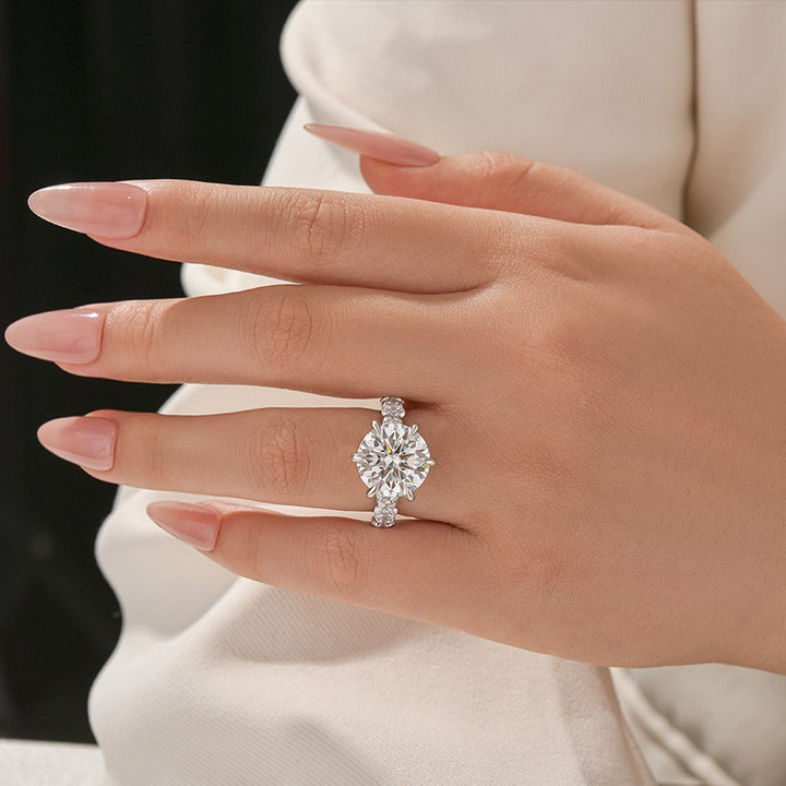 S925 Moissanite 6.0Ct Round Cut Luxe Engagement Ring in Sterling Silver