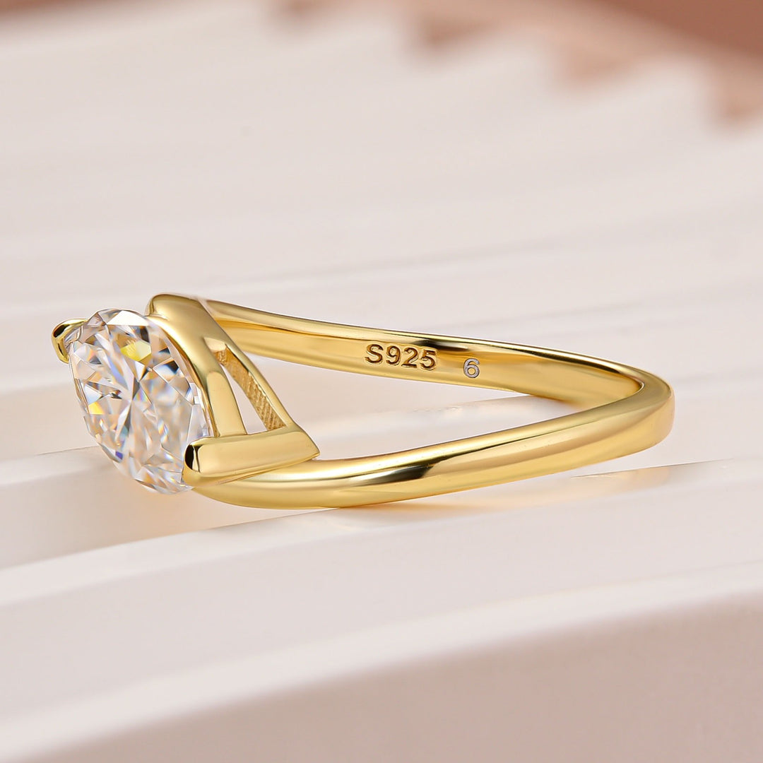 Moissanite 2.0Ct Yellow Gold East-West Marquise Cut Curve Band Engagement Ring