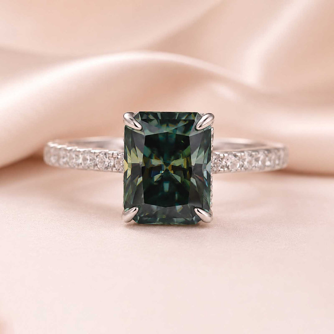 S925 Chic Moissanite 2.0Ct Radiant Cut Green Stone Travel Ring Everyday Wearable Ring For Women