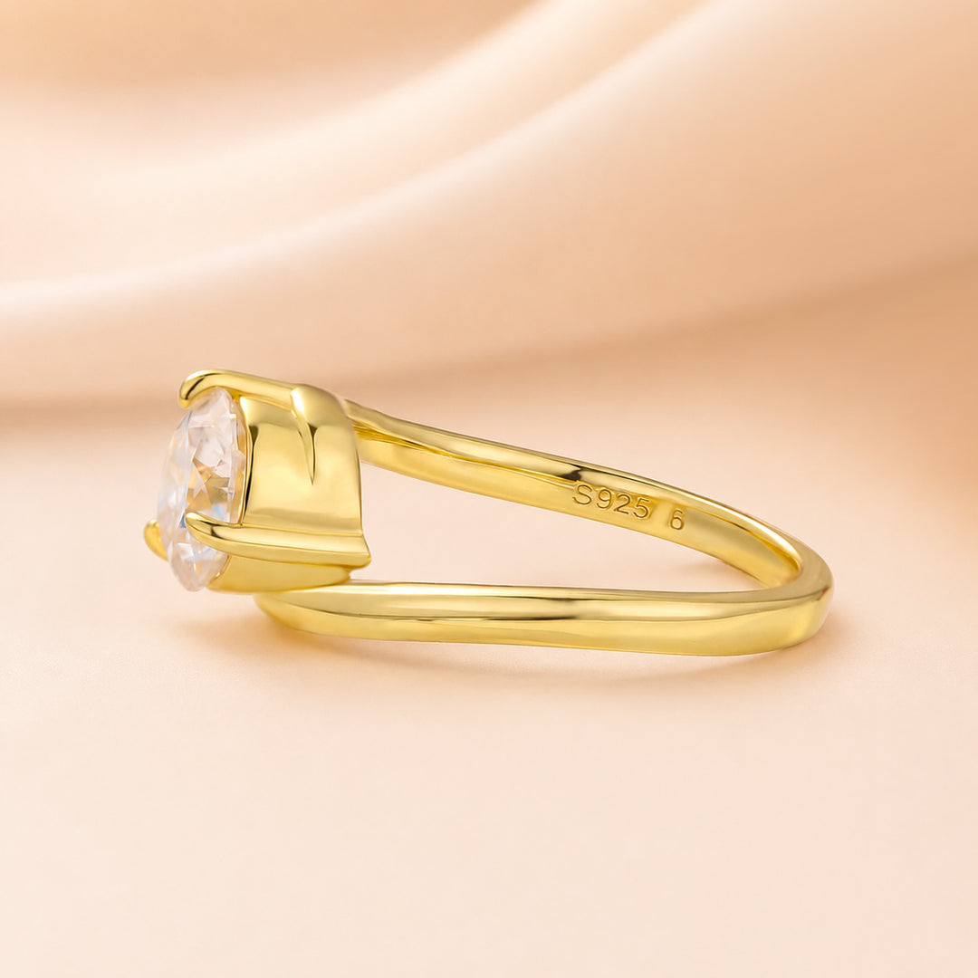 S925 Moissanite 1.2Ct Round Cut Solitaire Engagement Ring 18K Yellow Gold in Sterling Silver