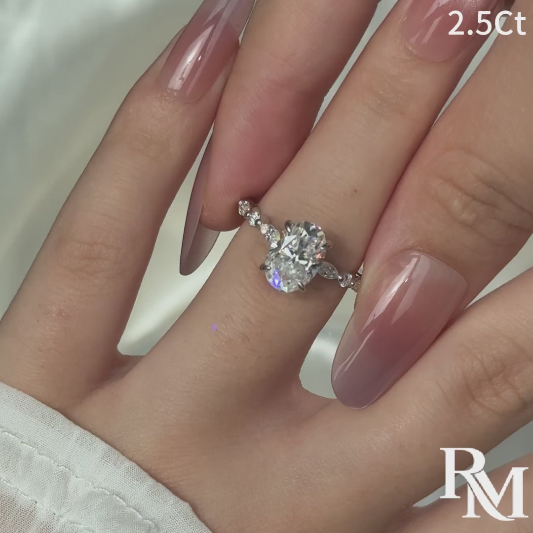 Moissanite 2.5CT Oval Cut Classic Side Stone Everyday Wearable Engagement Ring For Women