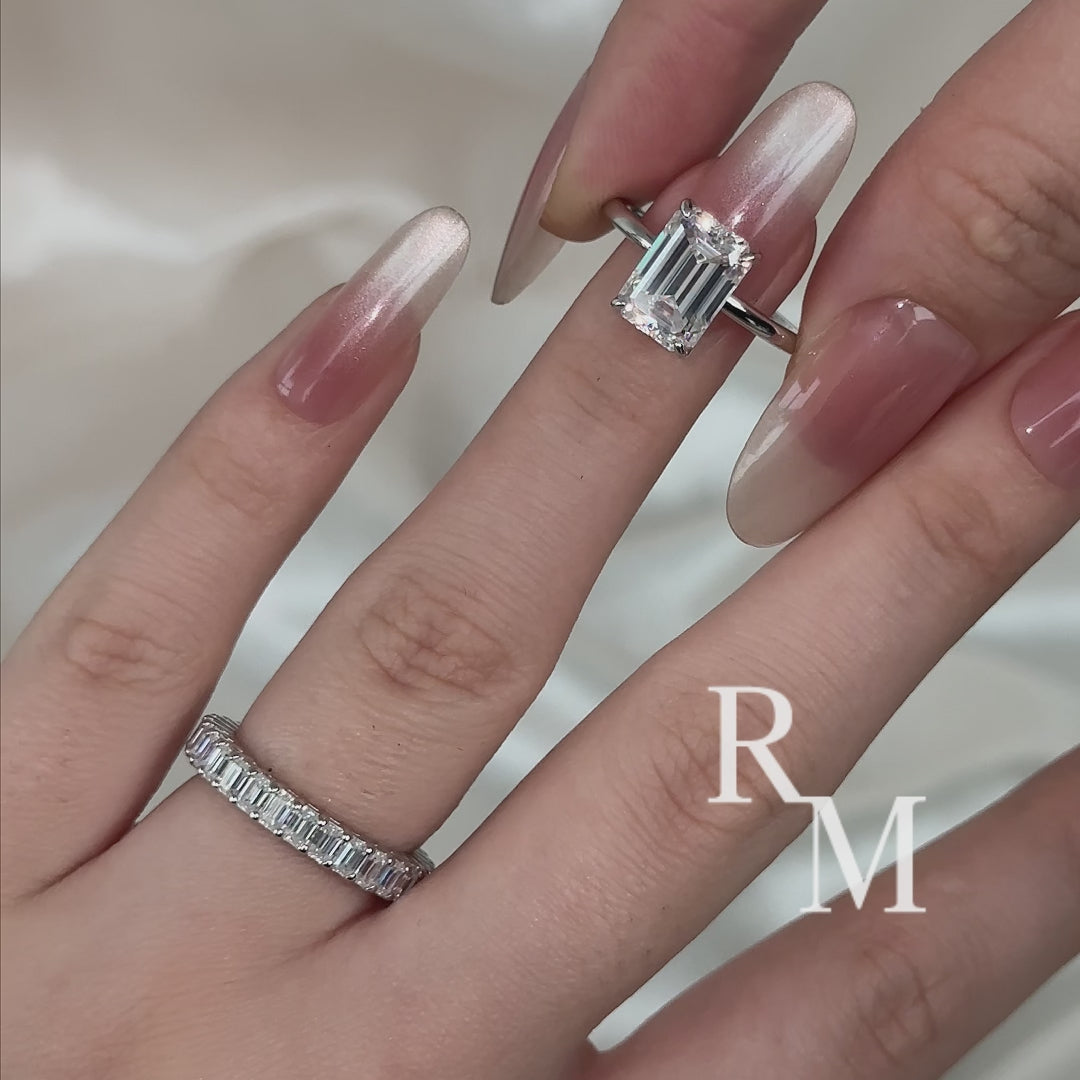 Moissanite 4.0Ct Solitaire Oval Cut/3.5Ct Emerald Cut White Gold Wedding Ring with Emerald Cut Wedding Ring