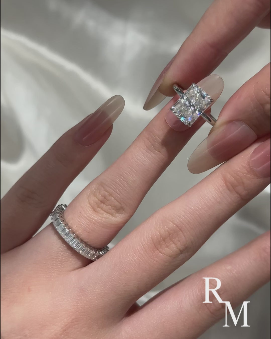 Moissanite 4.5Ct Solitaire Radiant Cut White Gold Wedding Ring with Emerald Cut Wedding Ring