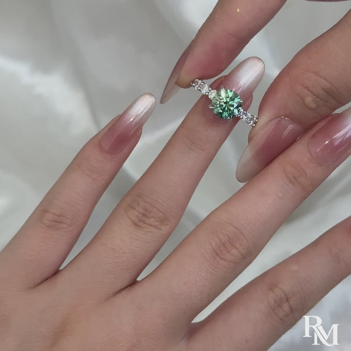 S925 2.0Ct Round Cut Green Moissanite Solitaire Engagement Ring with Pavé Band in Sterling Silver