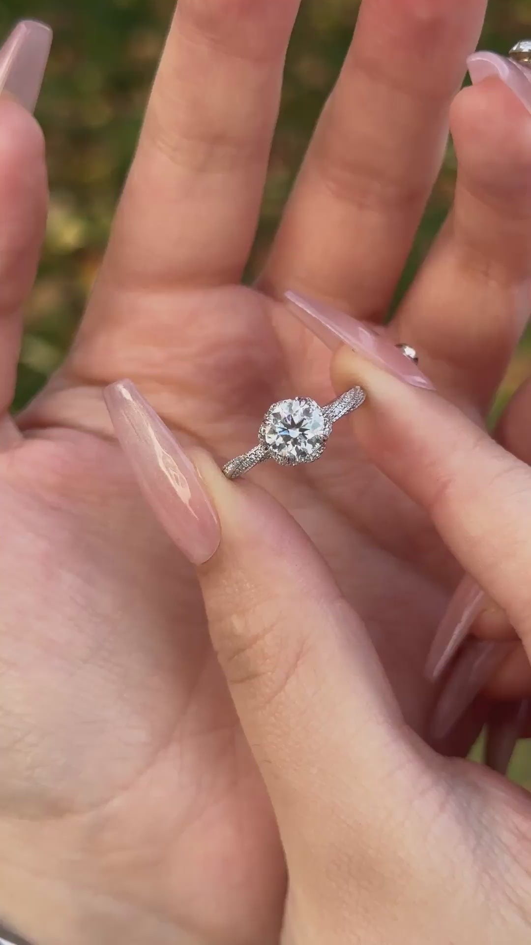 Rodiffy Moissanite 1.0 Ct Flower Design Promise Ring For Women