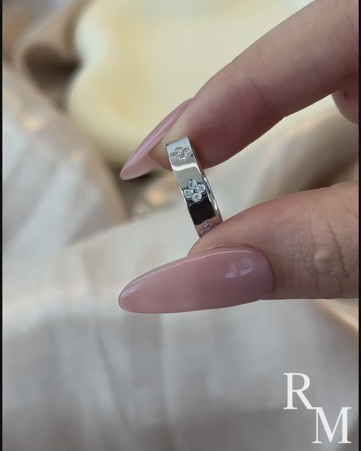 Rodiffy Moissanite White Gold Clover Wide Wedding Band