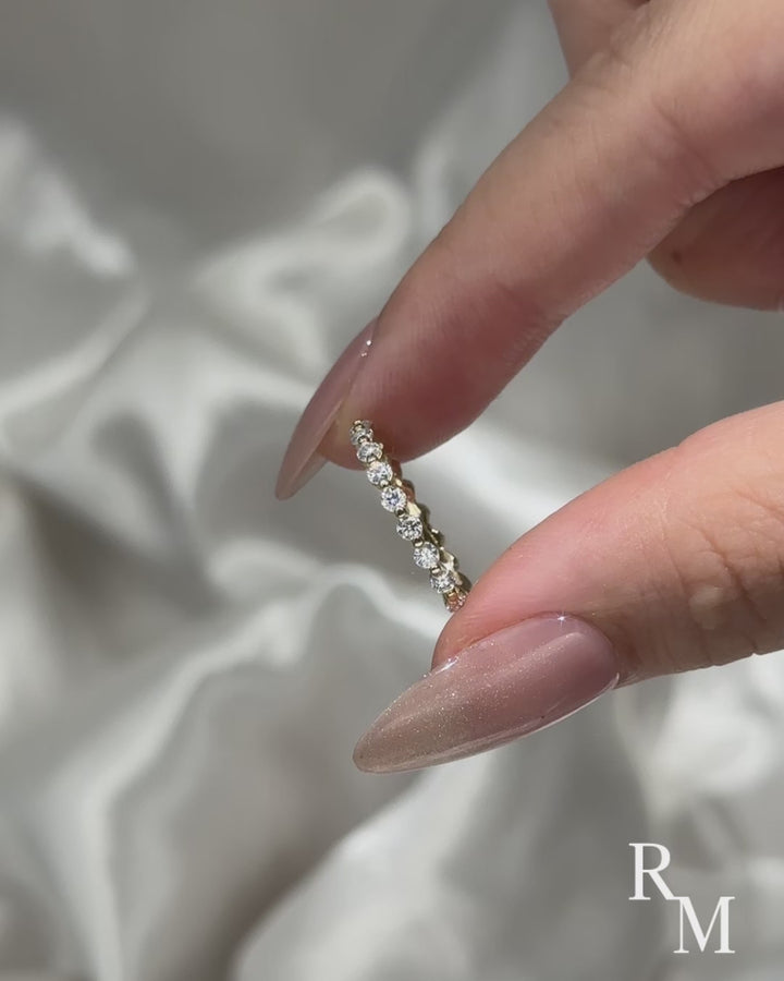 Rodiffy Moissanite 1.0Ct ~1.5 Ct Round Cut 18K Gold Plated Stackable Anniversary Ring