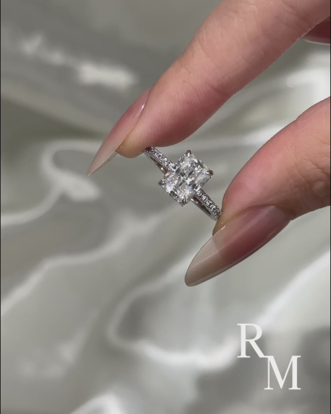 Rodiffy Moissanite 2.0 Ct Radiant Cut White Gold Engagement Ring