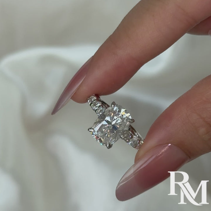 S925 Moissanite 4.5Ct Cushion Cut 18K White Gold Plated Elongated Stone Everyday Wearable Ring For Her