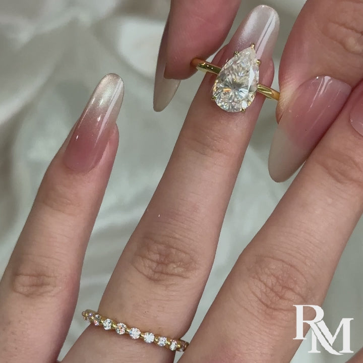 S925 Moissanite 4.0Ct Pear Cut Engagement Ring With Pave 0.36Ct Band 2PC Stackable Bridal Ring Set