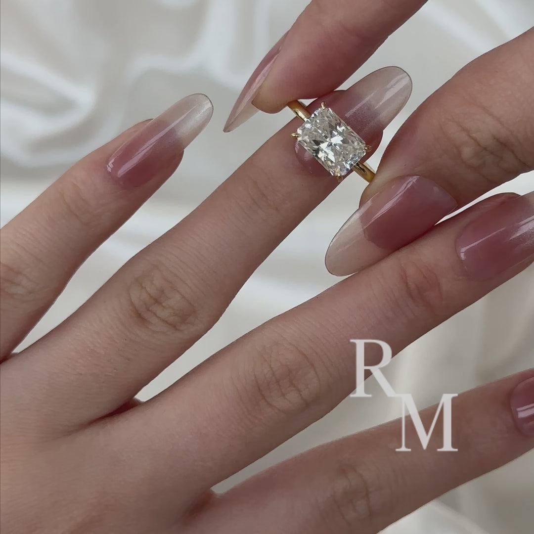 Moissanite 3.5 Ct East-West Radiant Cut Solitaire Engagement Ring In Sterling Silver