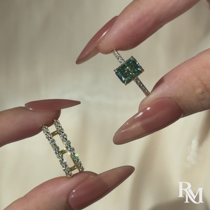S925 Moissanite 2.0Ct Radiant Cut Green Hidden Halo Ring & 0.77Ct Band Vintage Enhancer Ring Sets For Everyday Wear