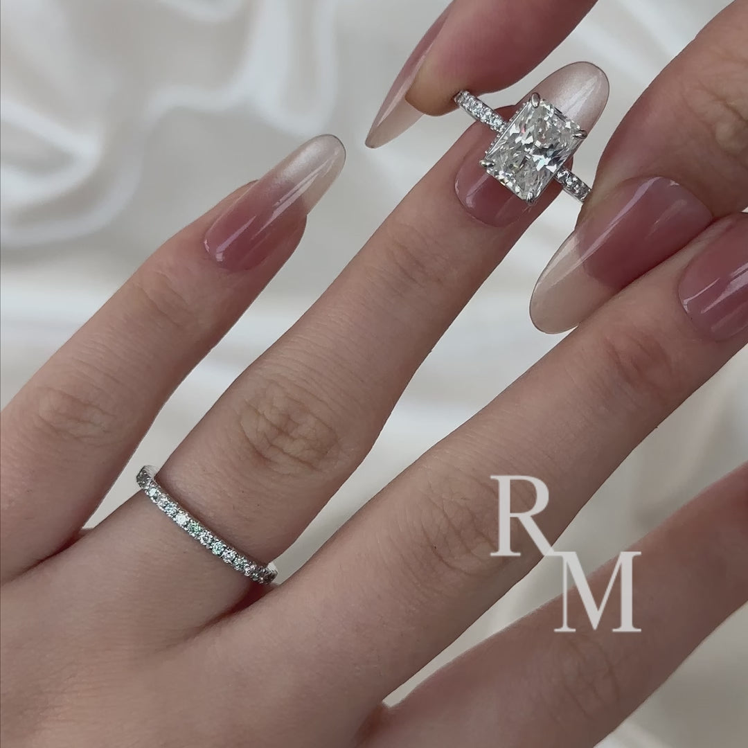 Rodiffy Moissanite 3.5Ct Radiant Cut Engagement Ring With Green & White Round Cut Wedding Band