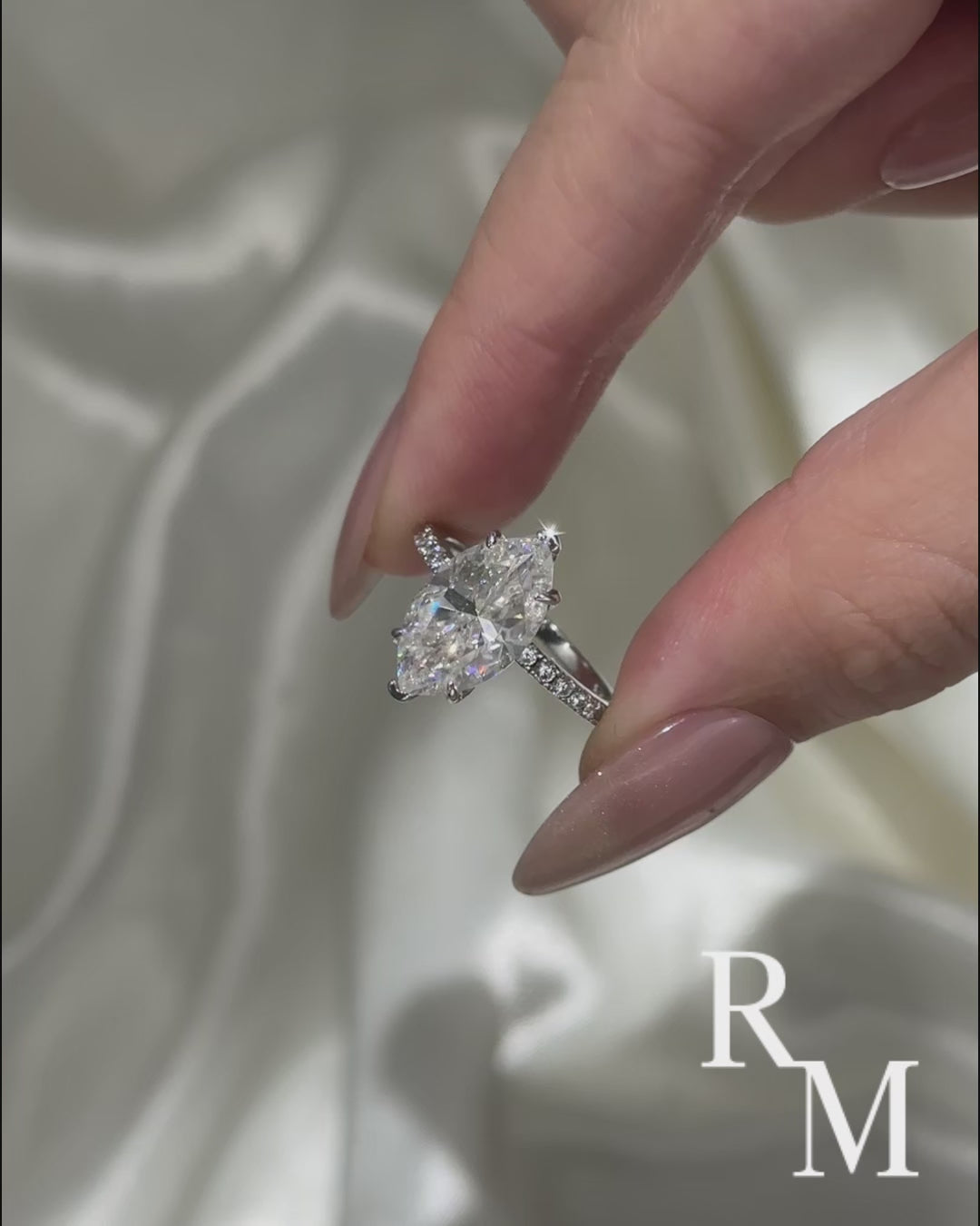 Rodiffy Moissanite 1.0Ct～4.0 Ct Marquise Cut White Gold Half-Coverage Engagement Ring