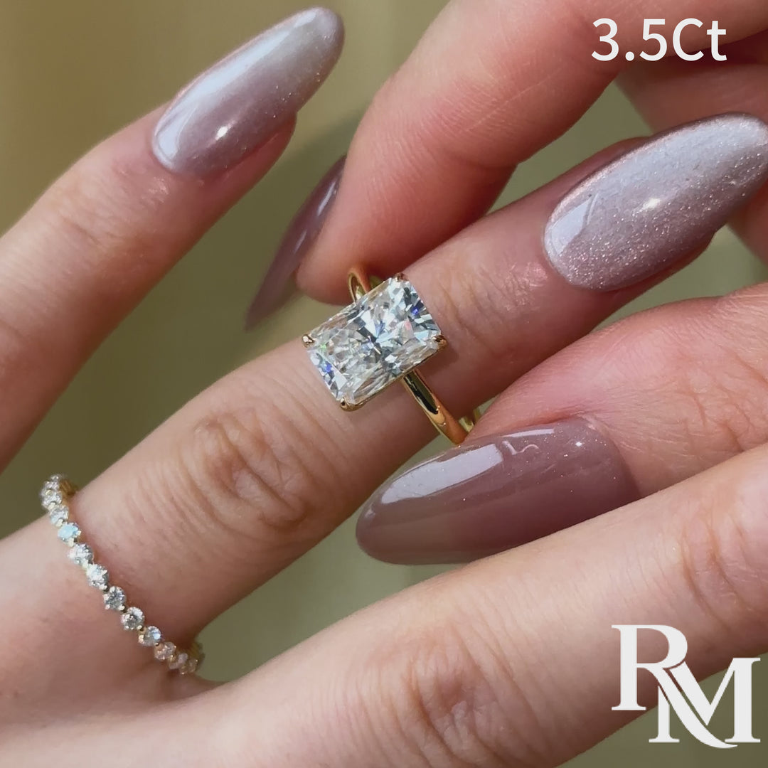 Moissanite 2PC 3.5Ct Solitaire Radiation Ring & Classic Band Stackable Ring Sets
