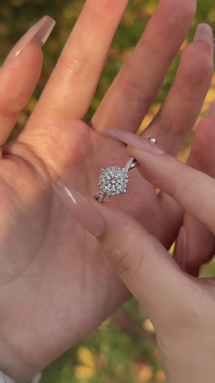 Rodiffy Moissanite 1.0 Ct Twist Flower Design Promise Bridal Ring