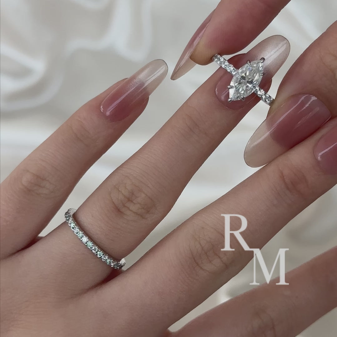 Rodiffy Moissanite 2.0Ct Marquise Cut Engagement Ring With Green & White Round Cut Wedding Band