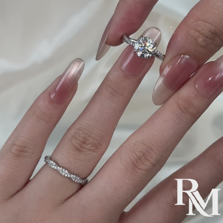 S925 Moissanite 2.0Ct Round Cut Twist Ring Set 18K White Gold Plated Everyday Wear Ring