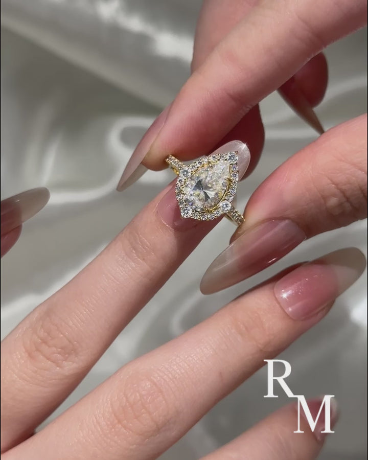 Moissanite 2.5 Ct Halo Pear Cut Yellow Gold Travel Ring