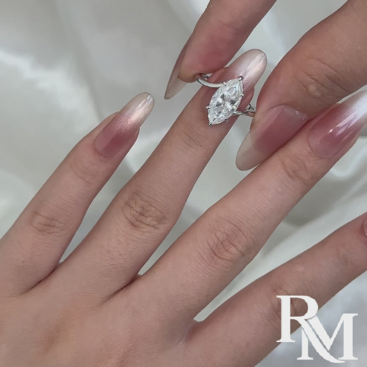 S925 Moissanite Curved 3.0Ct Marquise Cut White Gold Engagement Ring