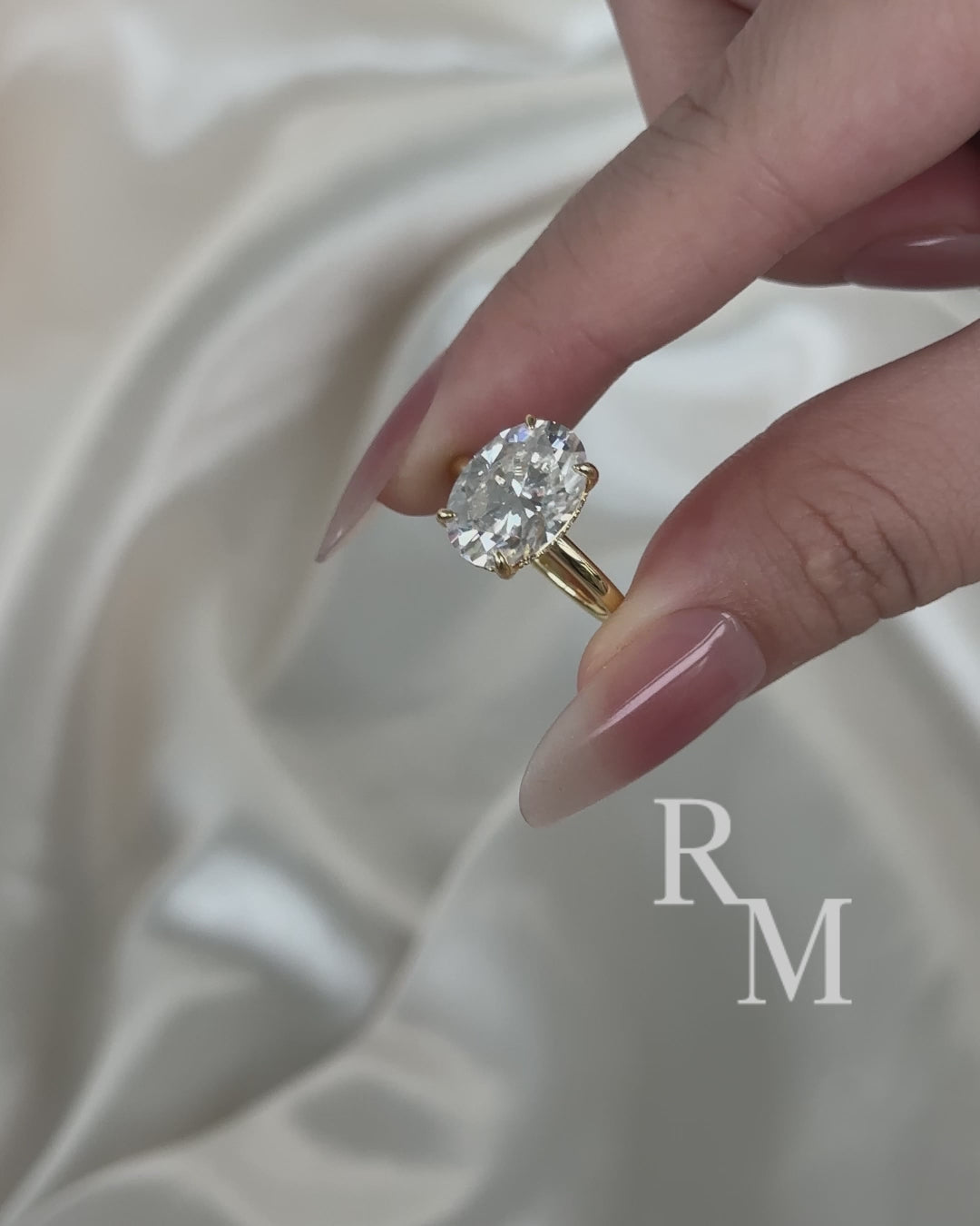 Rodiffy Moissanite 5.5 Ct Oval Cut Yellow Gold Promise Ring For Women