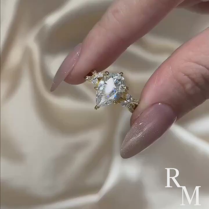 Moissanite Vintage 4.0Ct Pear Cut Twist Engagement Ring Travel Ring In Sterling Silver