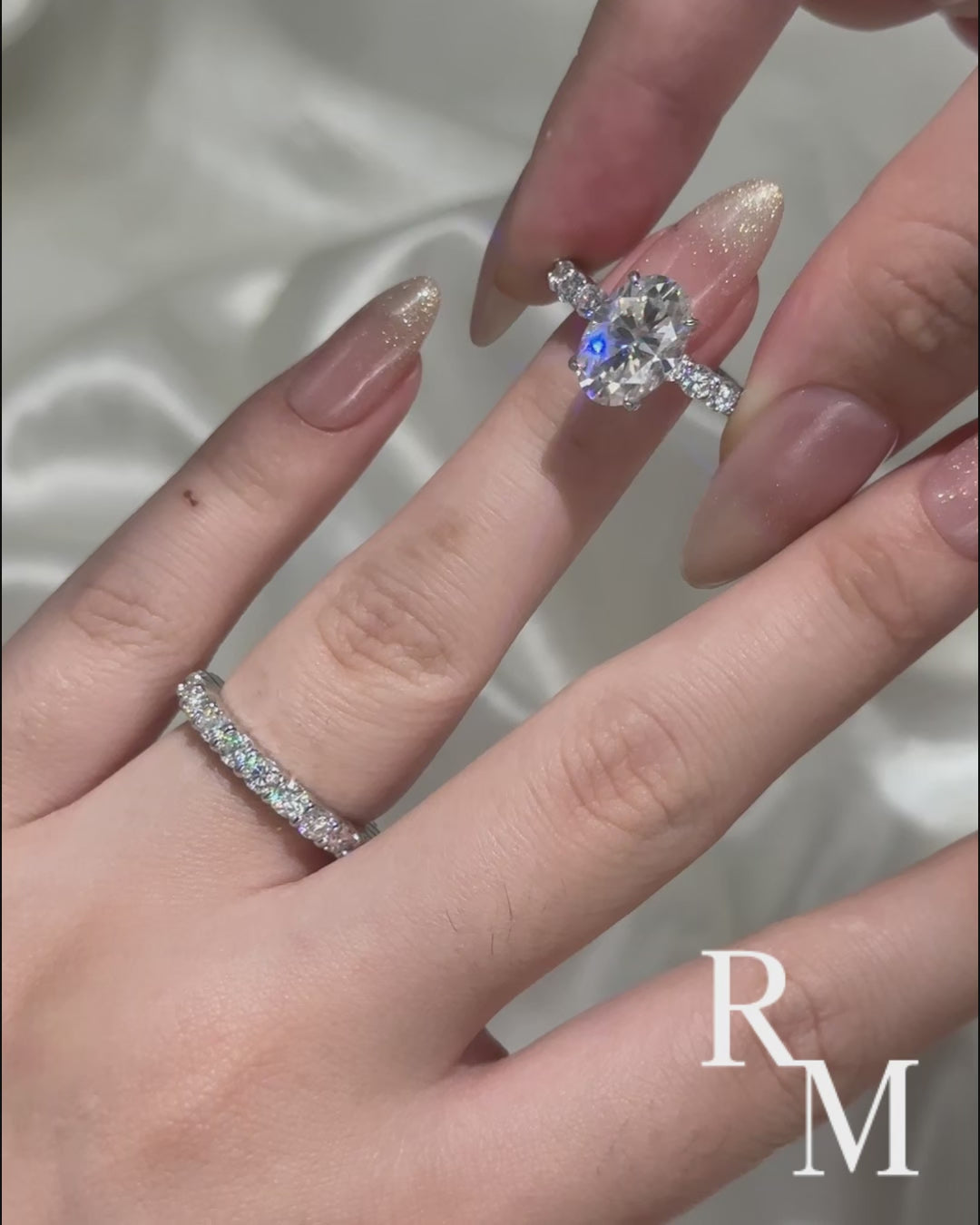 Moissanite 4.0Ct Oval Cut White Gold Bridal Ring Set with Round Cut Full Wedding Band