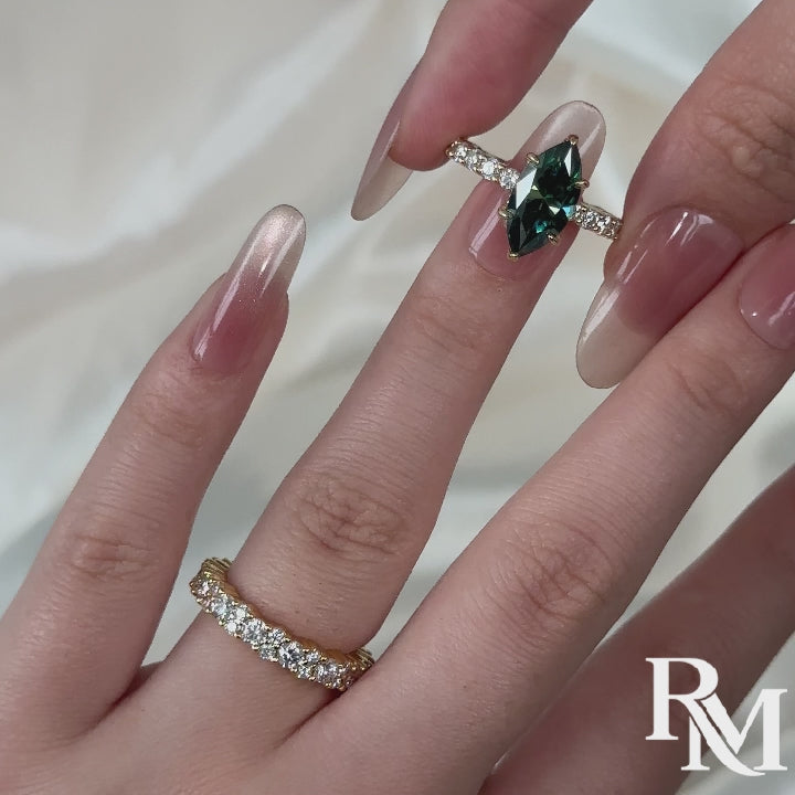 S925 Green Moissanite 3.0 Ct Marquise Cut Side Stone Engagement Ring with 2.5 Ct Round Cut Full Wedding Band