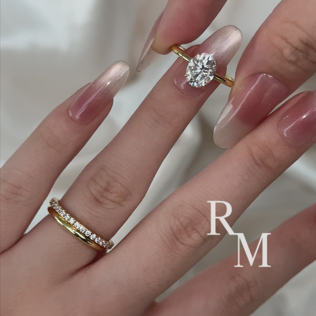 Moissanite 2.0Ct Solitaire Oval Cut Yellow Gold Wedding Ring with Pavé Eternity Ring