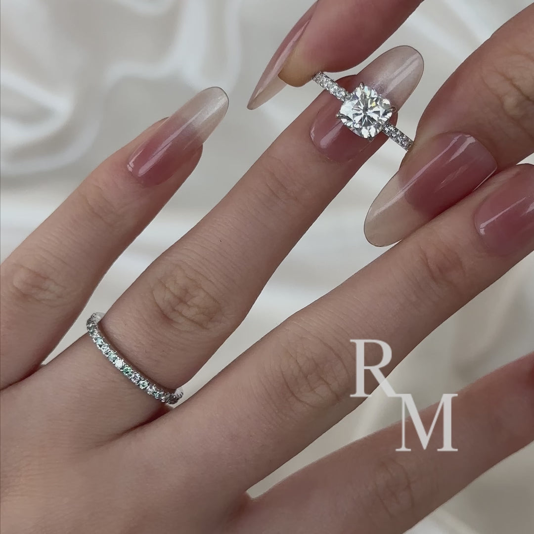 Rodiffy Moissanite 2.0Ct Cushion Cut Engagement Ring With Green & White Round Cut Wedding Band