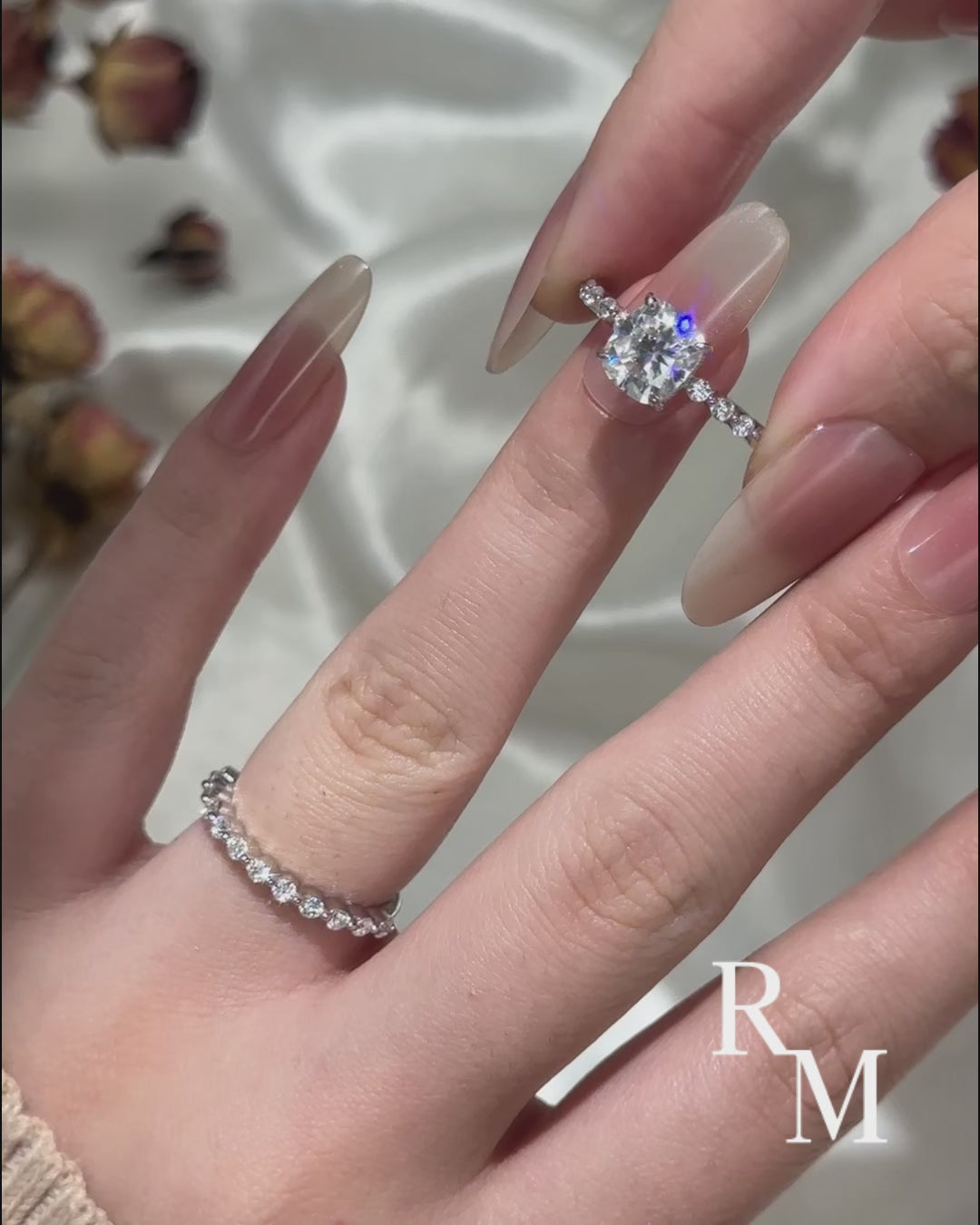 Rodiffy Moissanite 2.0 Ct Cushion Cut Wedding Ring Set For Women