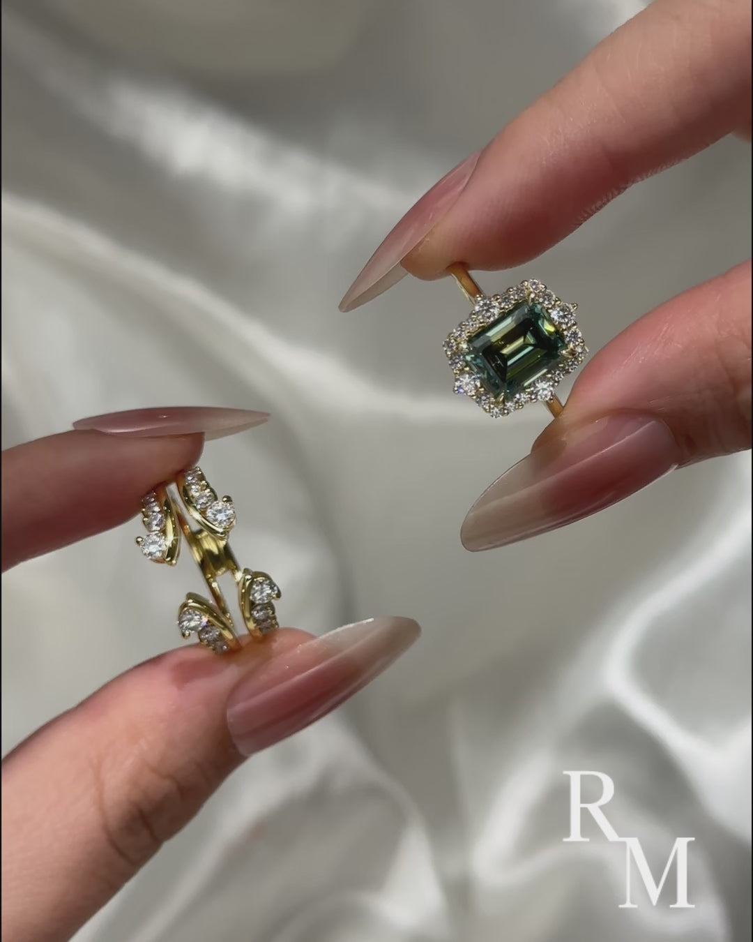 Moissanite 3.0Ct Yellow Gold Halo Emerald Stone Emerald Cut Engagement Ring with Enhancer Ring