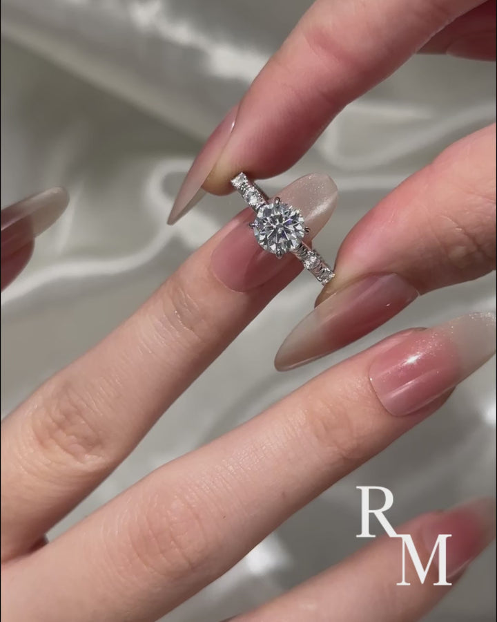Moissanite 1.2 Ct Round Cut White Gold Engagement Ring