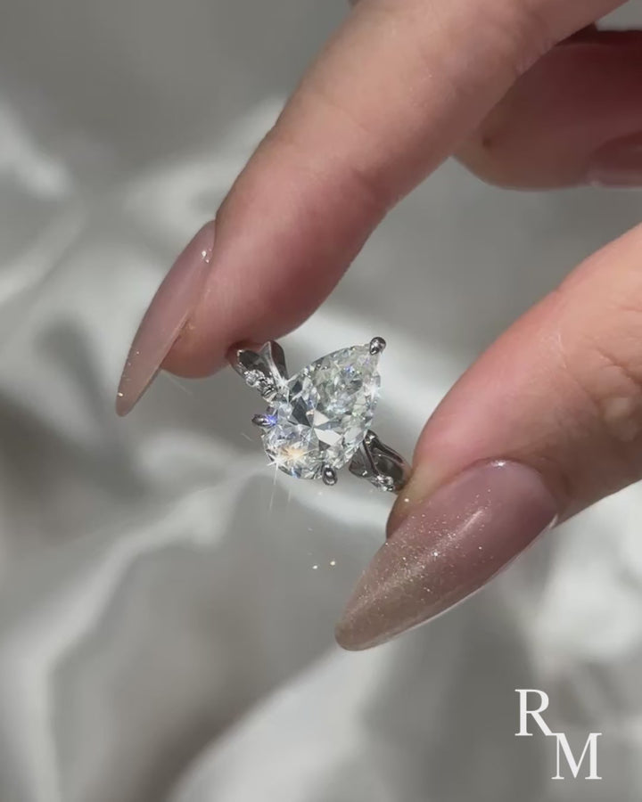 4.0Ct Pear Cut Twisted Willow Ring White Gold Moissanite Diamond Ring