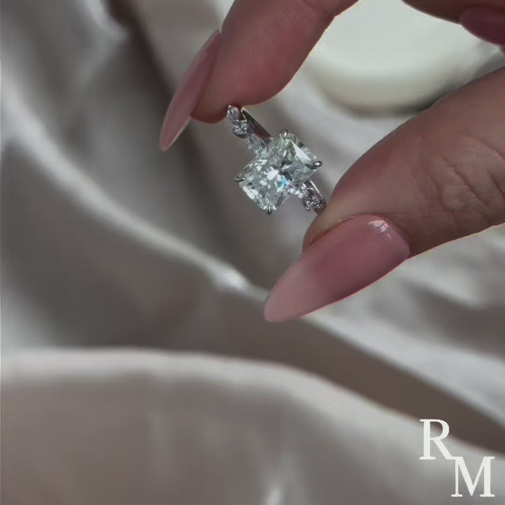 Rodiffy Moissanite 2.5Ct～3.5 Ct Radiant Cut White Gold Travel Ring For Women