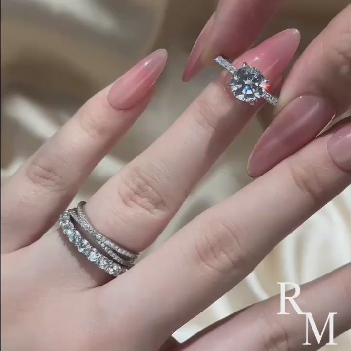 2.0 Ct Round Cut Moissanite Diamond Wedding Ring with Twist Bands