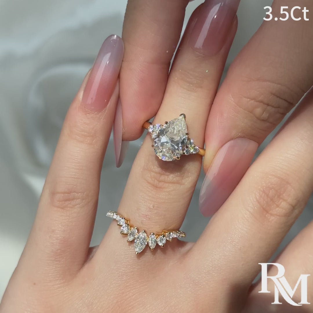 Moissanite 3.5Ct Pear Cut Black Stone & White Side Stones Stackable Travel Ring For Women