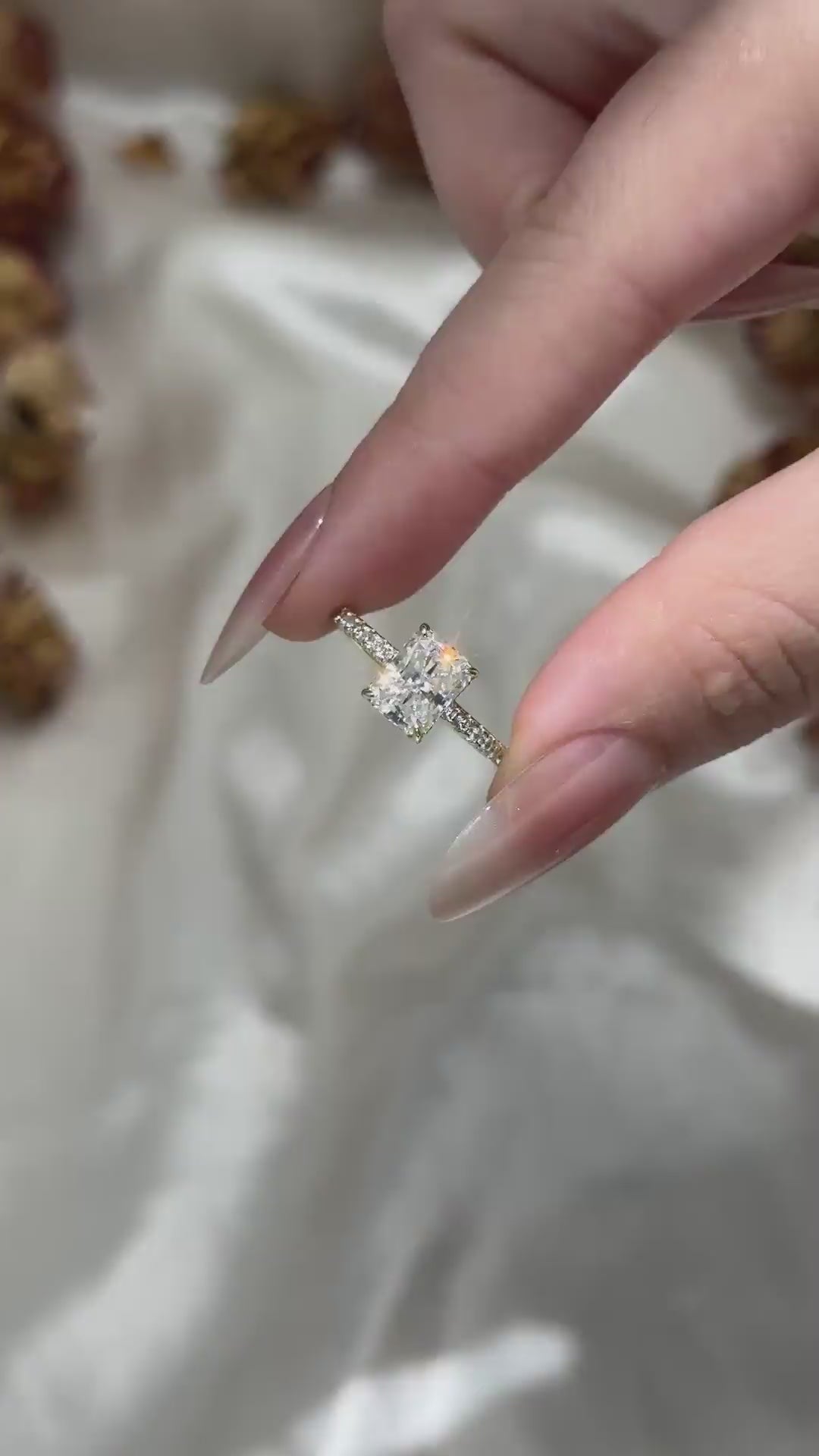 Rodiffy Moissanite 2.0 Ct~3.5 Ct Radiant Cut Yellow Gold Engagement Ring For Women