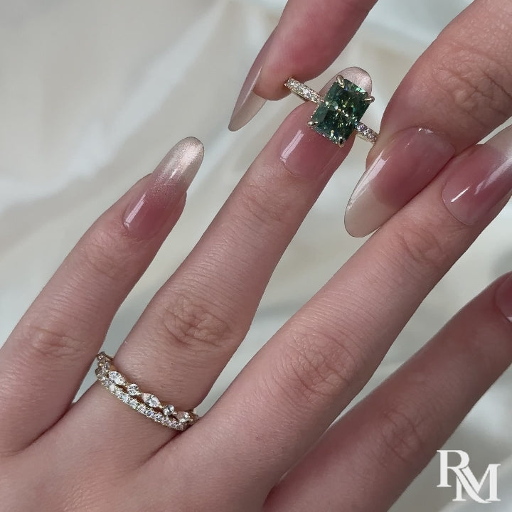 S925 Moissanite 3.5CT Radiant Cut Green Engagement Ring with Round & Marquise Accents Bands