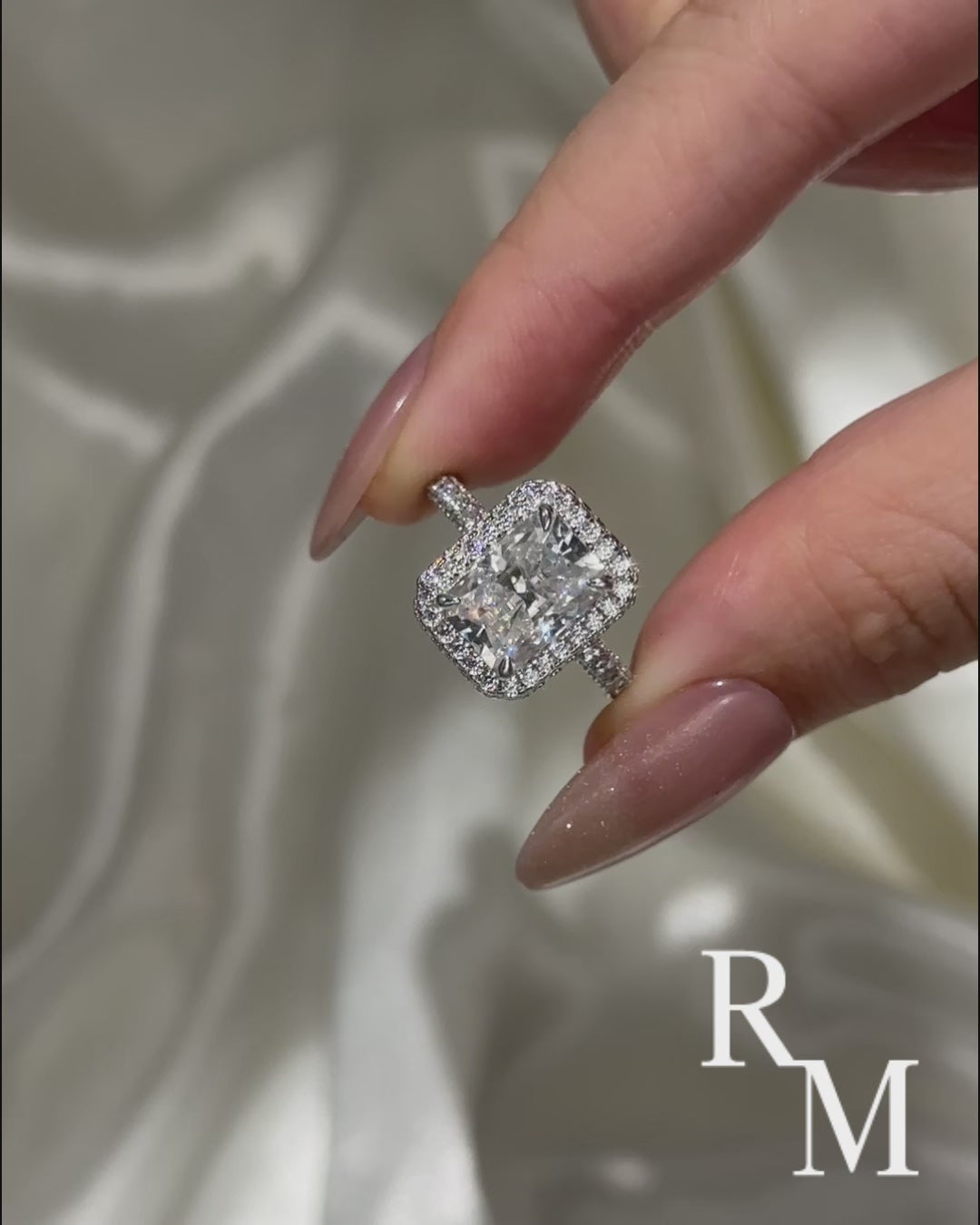 Moissanite 3.5Ct Radiant Cut Halo Engagement Ring In Sterling Silver